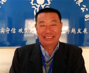 贺金成  项目经理